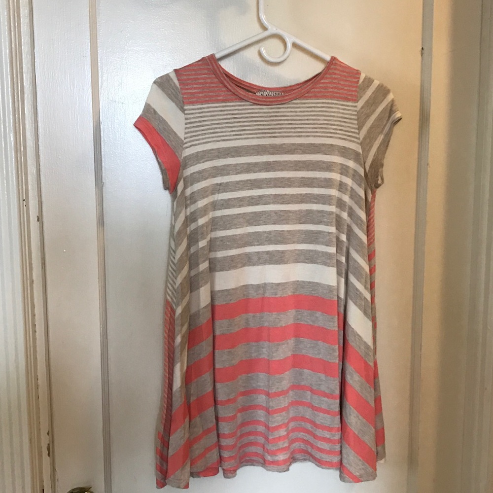 Stitch Fix Black/Bead Flowy Top